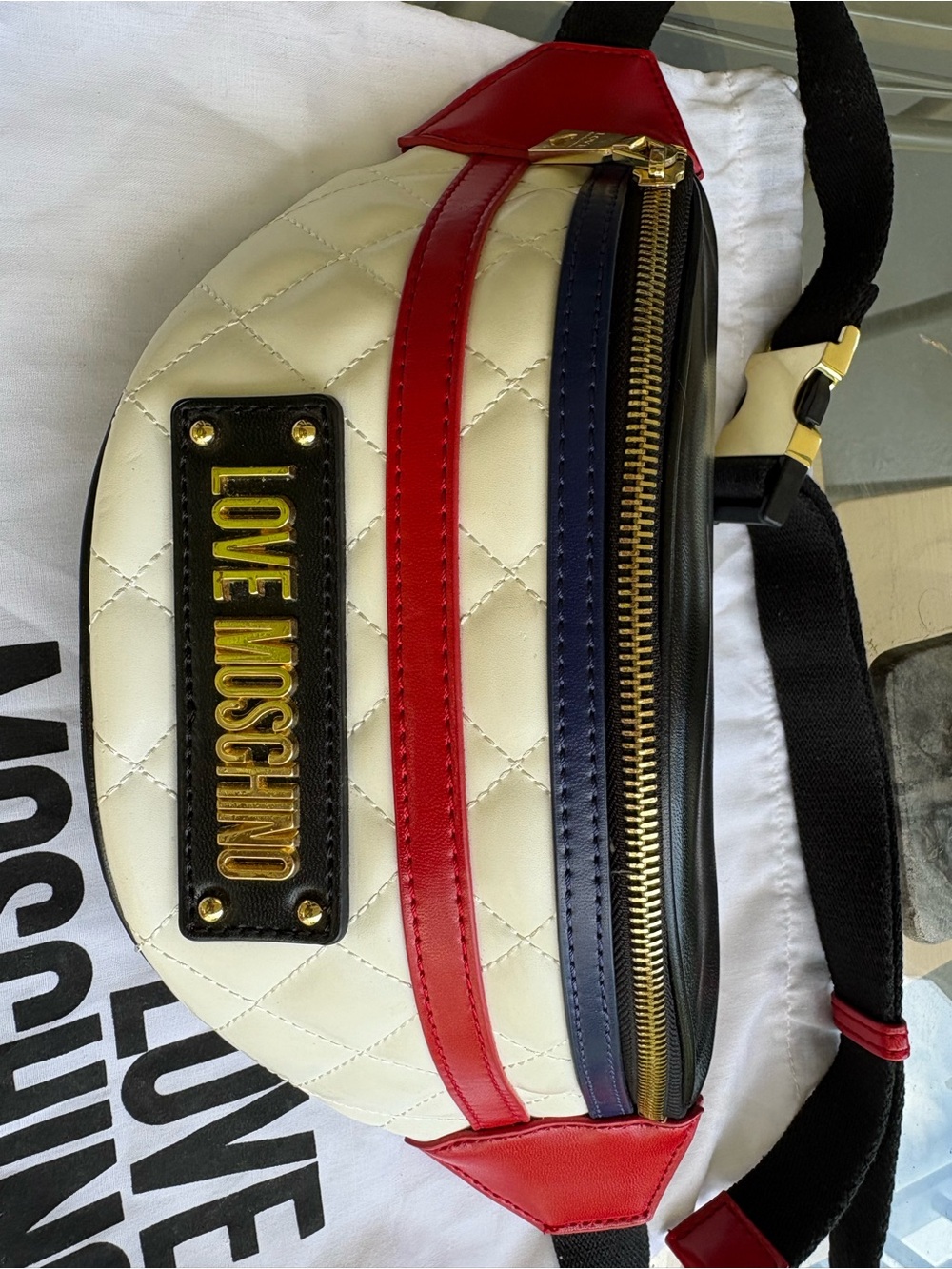 Love Moschino Quilted Cream, Red & Navy Belt Bag with Gold Logo - Picture 4 of 9